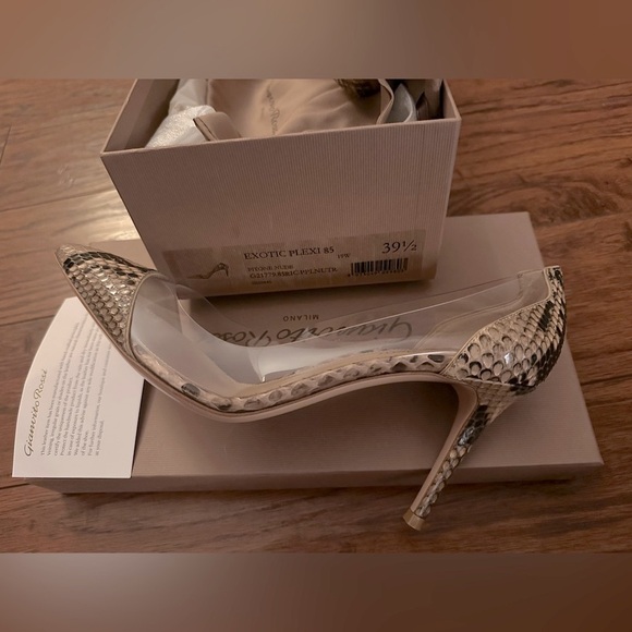Gianvito Rossi Python Plexi Stilettos 39.5 - Picture 2 of 9